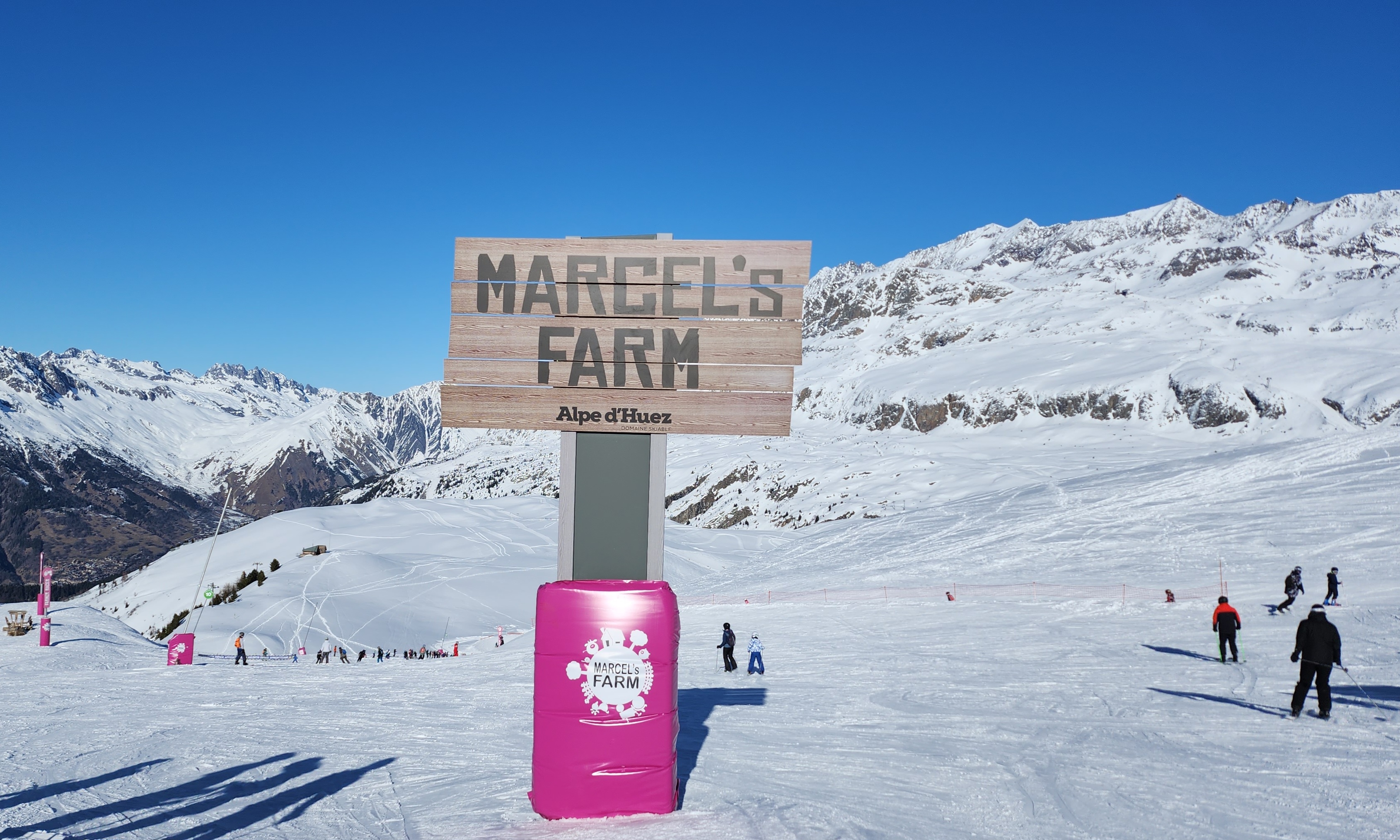I dag fandt vi Yogi's hemmelige farm. Den ligger i Alpe d'Huez. 